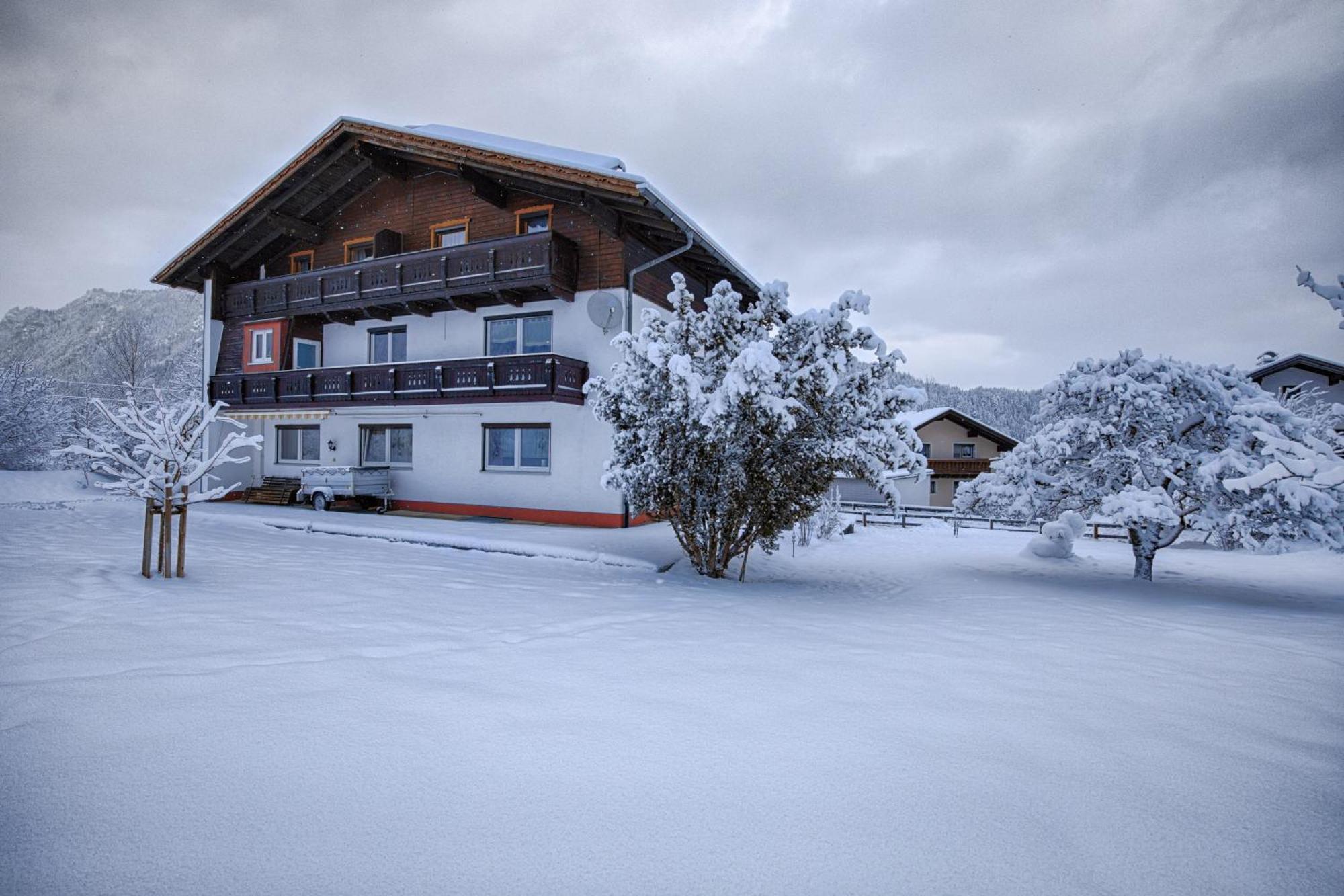 フィルスHaus Burgel Inklusive Koenigscardアパートメント エクステリア 写真